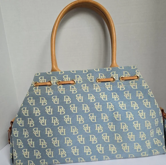 Clean! Dooney & Bourke Sky Blue Canvas Signature Shoulder Bag - Picture 3 of 11